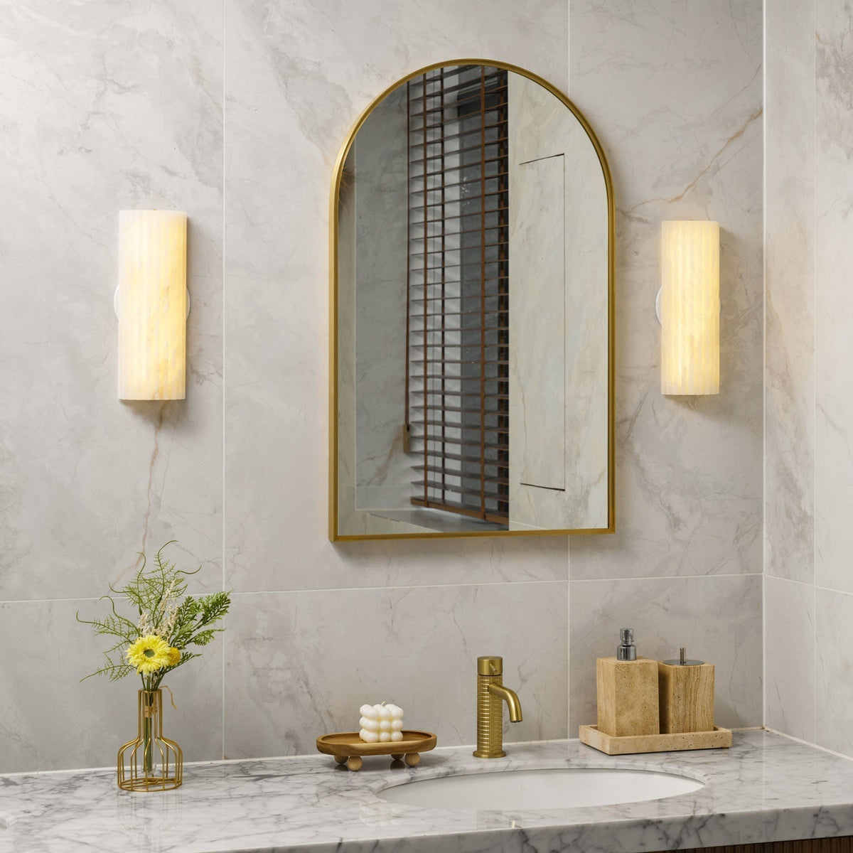 Alvia Alabaster Wall Light — Pamlamp
